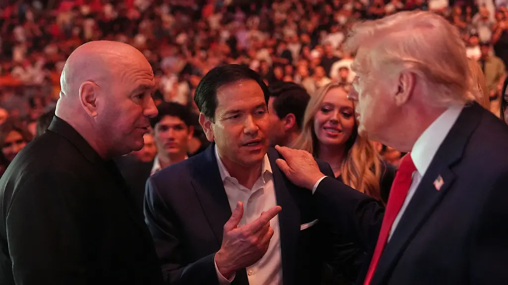 2026-04-12T015200Z_89705331_RC2DNKA11E3B_RTRMADP_3_USA-TRUMP